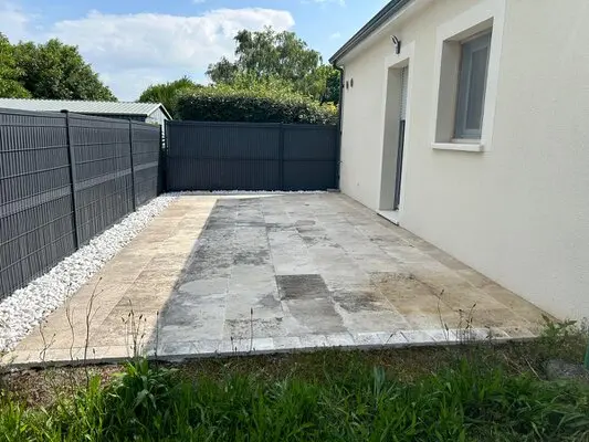Artisan RD Service : Travaux Nettoyage Toiture Avant / Apres Romorantin Loir-et-Cher