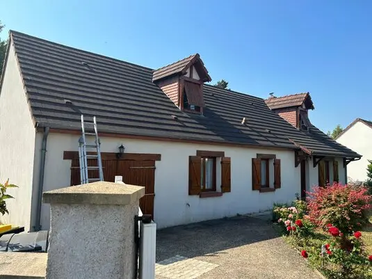 Artisan RD Service : Travaux Nettoyage Toiture Avant / Apres Romorantin Loir-et-Cher